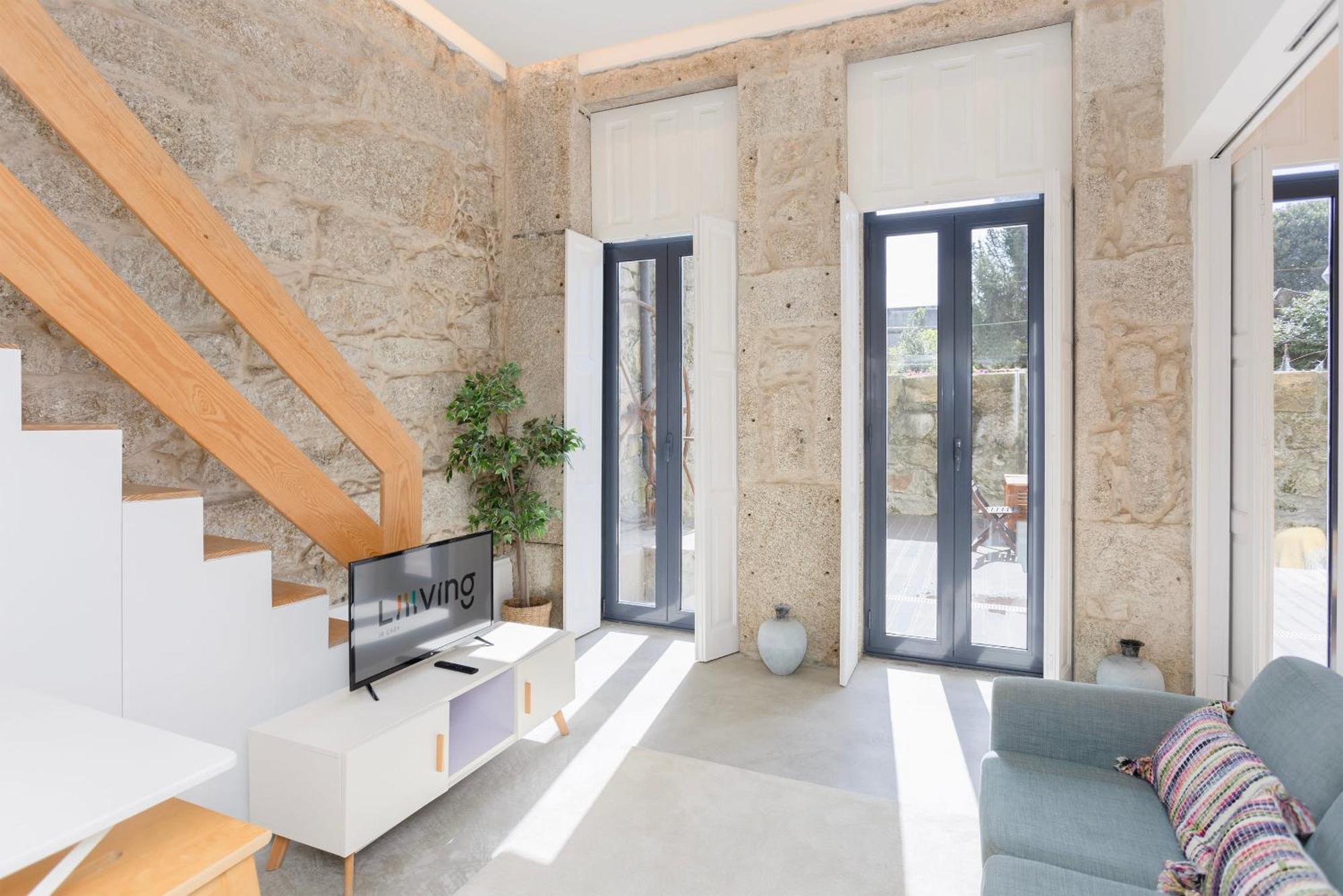 Liiiving In Porto - Terrace & Sunny Apartment Exterior photo